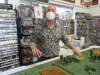 Brigadier Meng hat sich getarnt