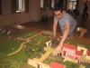 General Khorno, seine Brigade ist links vor dem Dorf